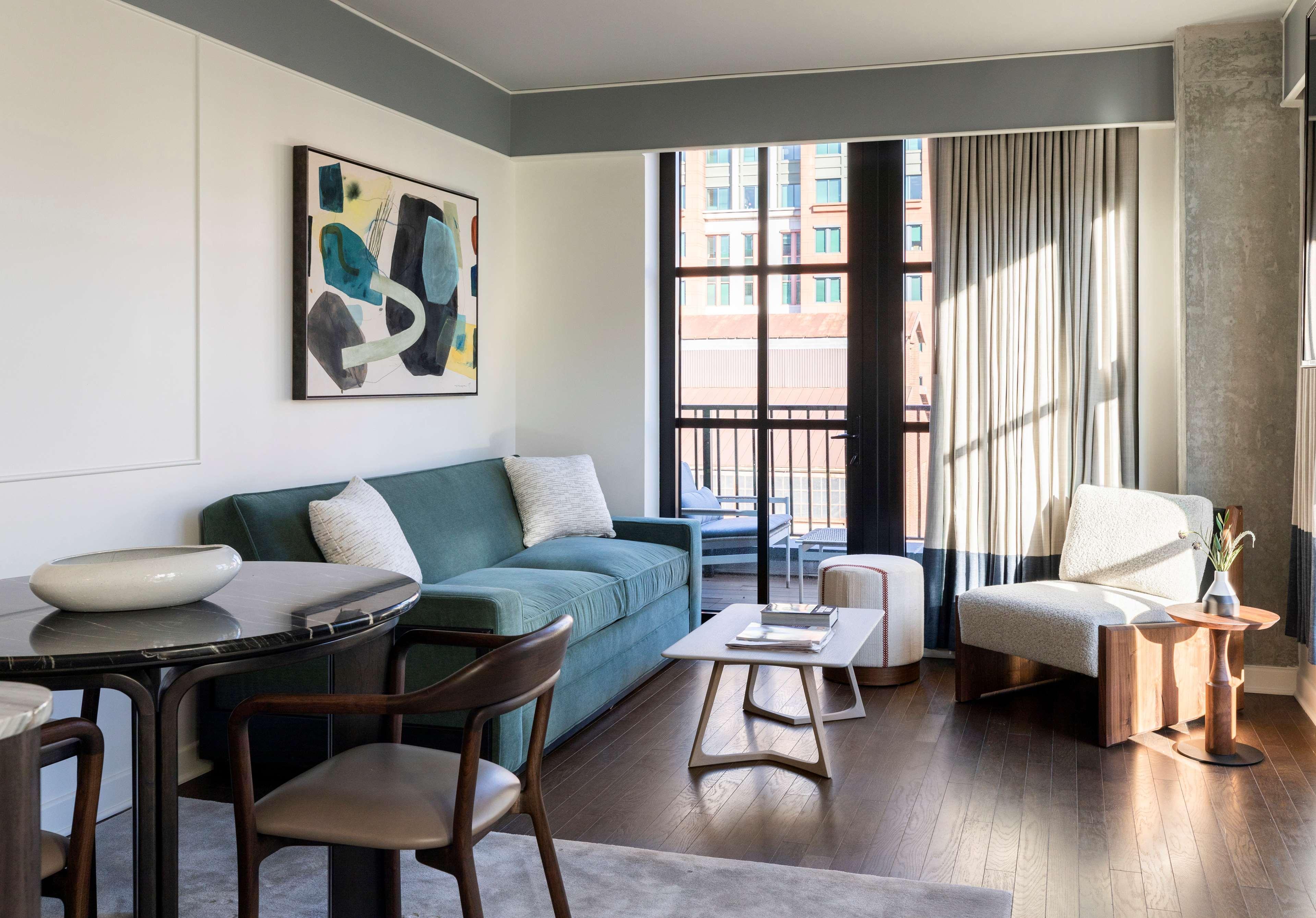 Thompson Dc, By Hyatt