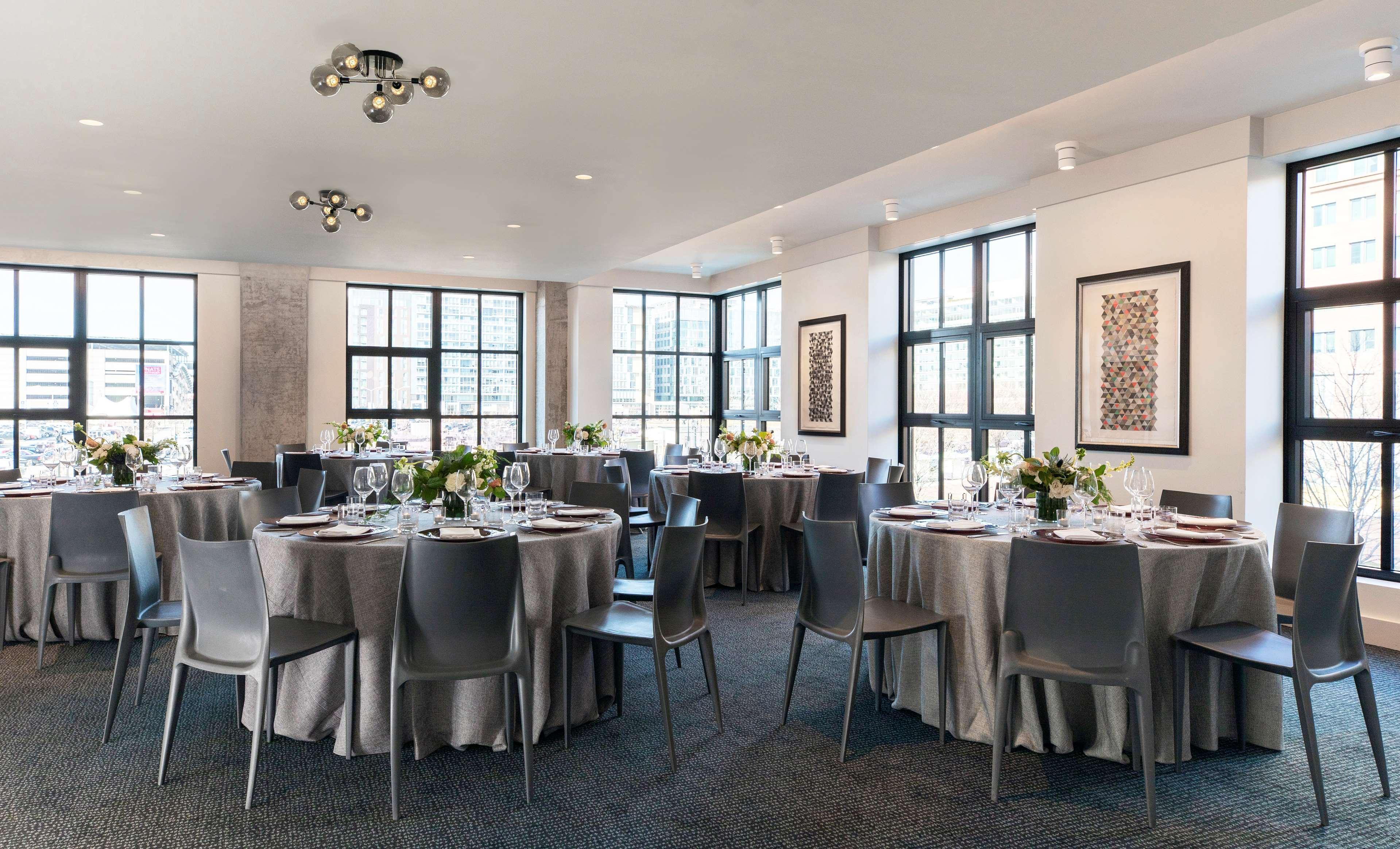 Hotel Thompson Dc, By Hyatt