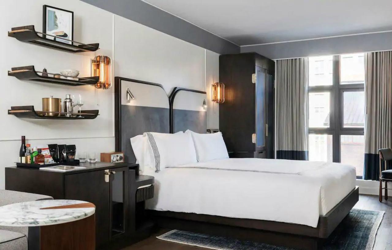 Thompson Dc, By Hyatt 4*